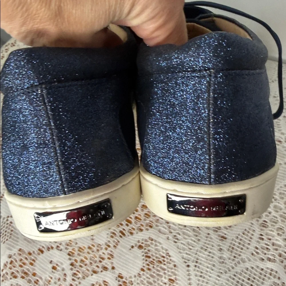 Antonio Melani blue leather glitter shimmer lace up tennis shoes sneakers sz 8.5